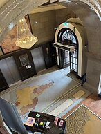 White Star Line Hotel