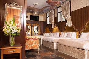 White Star Line Hotel