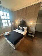 White Star Line Hotel