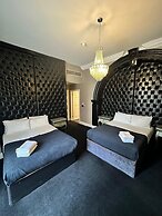 White Star Line Hotel