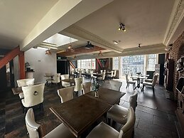 White Star Line Hotel