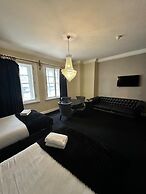 White Star Line Hotel