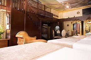 White Star Line Hotel