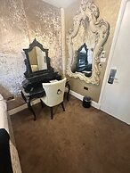 White Star Line Hotel