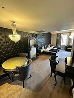 White Star Line Hotel