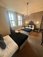 White Star Line Hotel