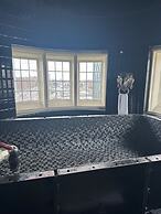 White Star Line Hotel