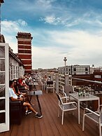 White Star Line Hotel
