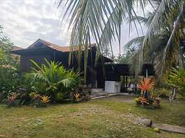 Sekeping Tawar Homestay