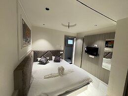 Hotel Shivarth Palace