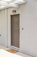 Neaira Apartments