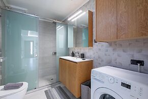 Neaira Apartments