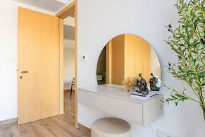 JVC Gem 2BR w maidsroom - Oakley Square