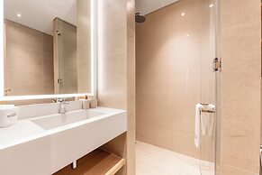 JVC Gem 2BR w maidsroom - Oakley Square
