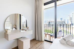 JVC Gem 2BR w maidsroom - Oakley Square