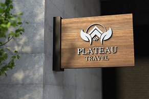 Plateau Travel