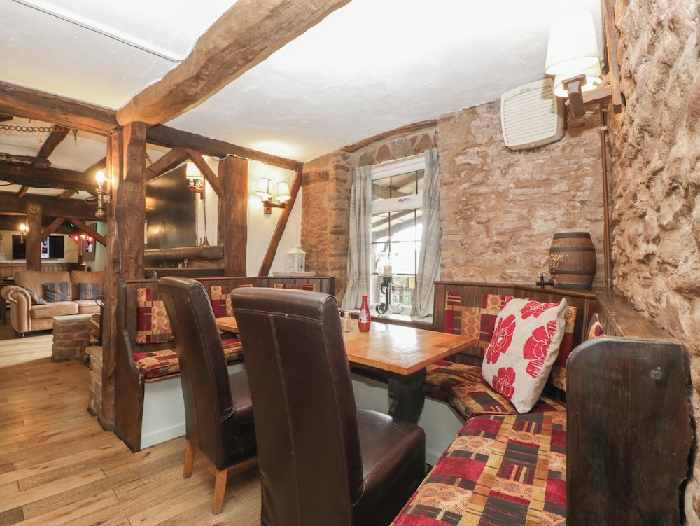 Penny Farthing Inn