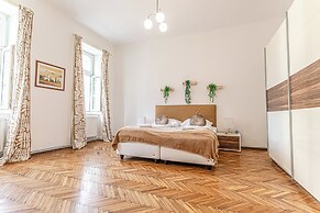 Cozy Longstay Room in a Central Location