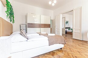 Cozy Longstay Room in a Central Location