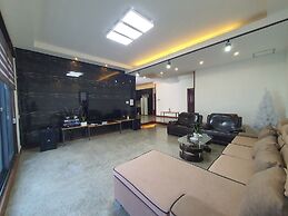 Koregon Hotel & Pool Villas