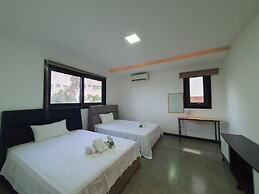 Koregon Hotel & Pool Villas