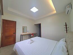 Koregon Hotel & Pool Villas