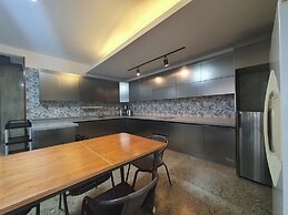 Koregon Hotel & Pool Villas