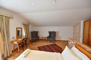 Kaya Amari Hotel