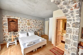 Kaya Amari Hotel