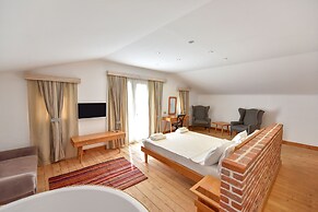 Kaya Amari Hotel