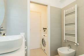 Central & White Apartment by Rent all Como