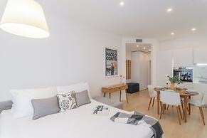 Central & White Apartment by Rent all Como