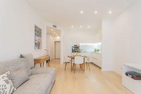 Central & White Apartment by Rent all Como