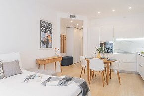 Central & White Apartment by Rent all Como