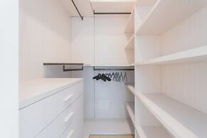 Central & White Apartment by Rent all Como