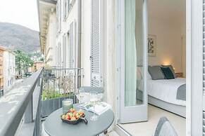 Central & White Apartment by Rent all Como