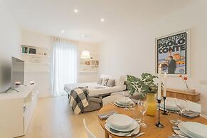 Central & White Apartment by Rent all Como