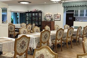 Suan Sunandha Palace Hotel