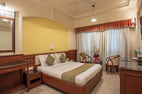 Hotel Dwaraka Residency