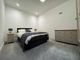 Academy Apartment by Elegance Stays