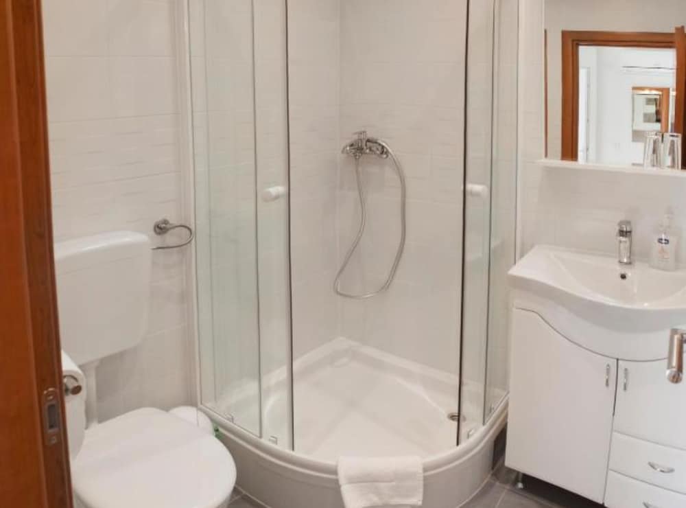 Rooms Lidija 17