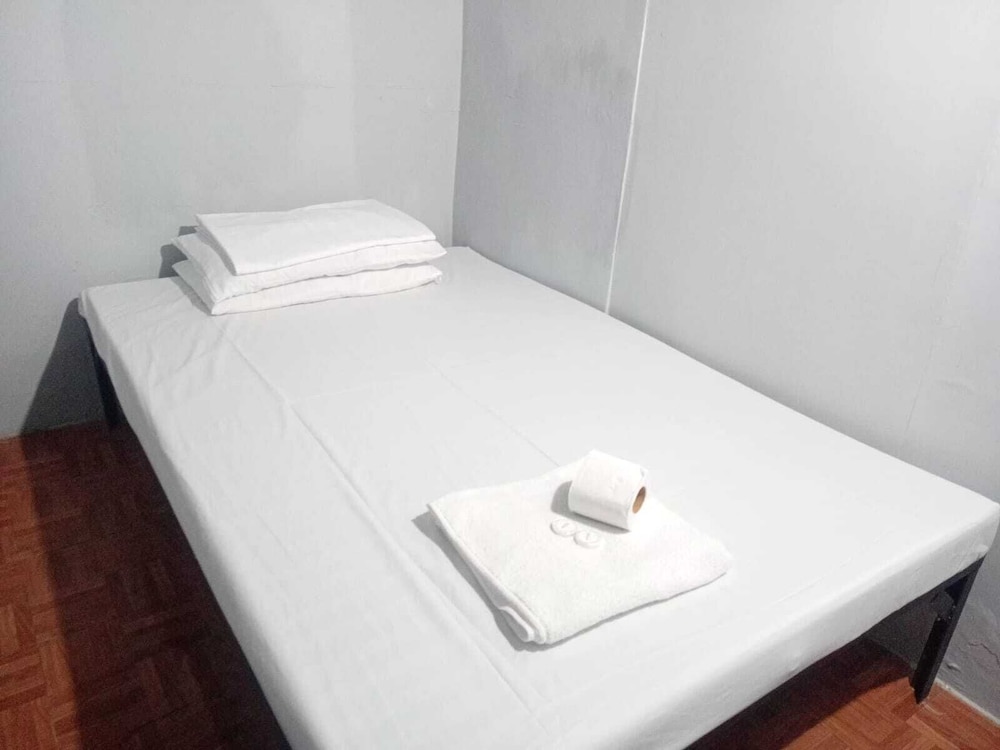 OYO 1169 Sky Infinity Inn