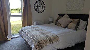 Riverbank Cottage