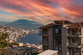 Angel Saranda Palace