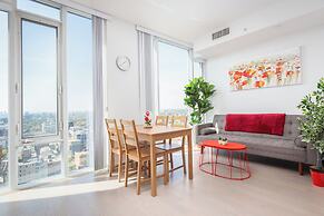 Entertainment District Suites -DT TO