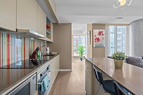 Entertainment District Suites -DT TO
