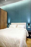 STF Luxury Suites