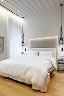 STF Luxury Suites