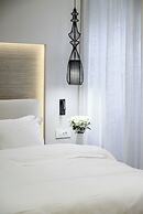 STF Luxury Suites