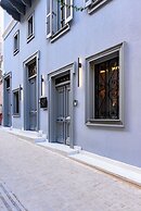 STF Luxury Suites